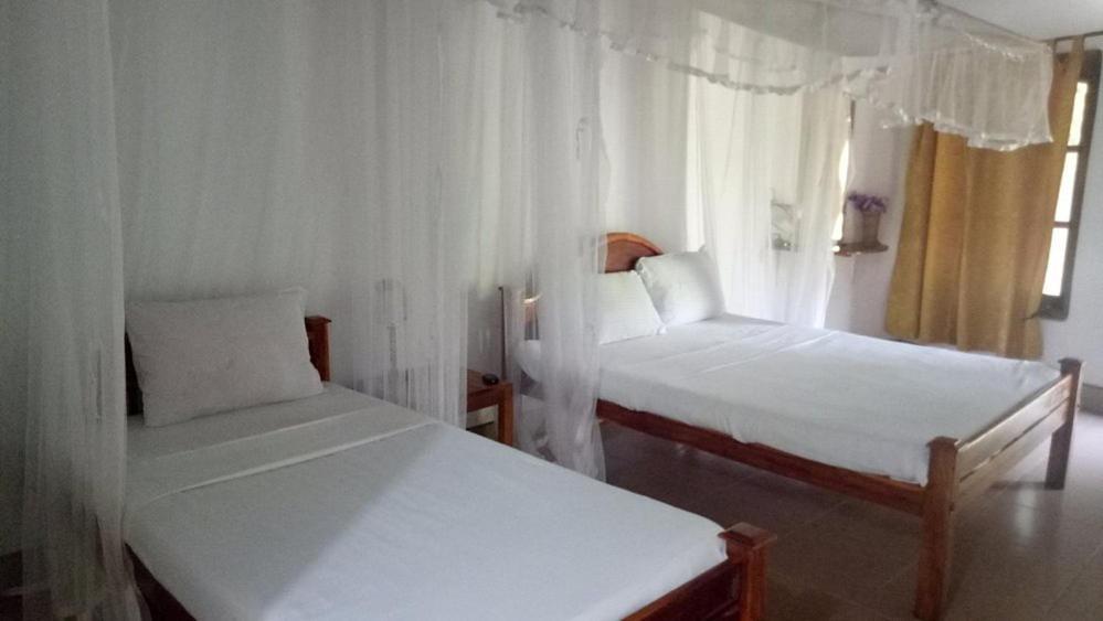New Roy Guest House Калкуда Экстерьер фото