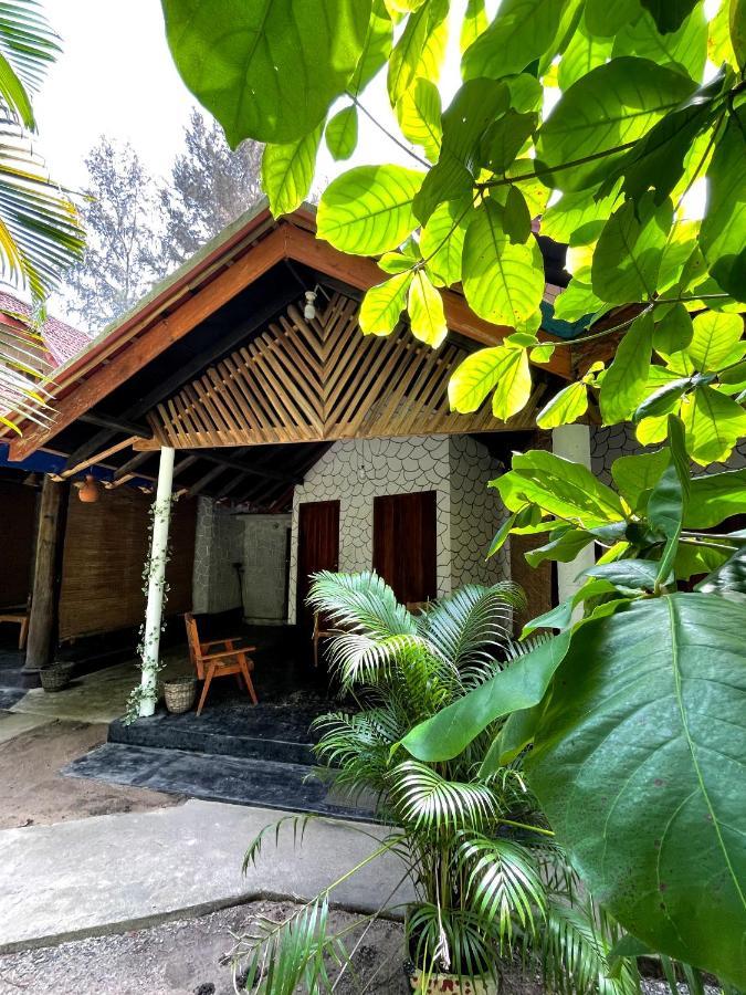 New Roy Guest House Калкуда Экстерьер фото