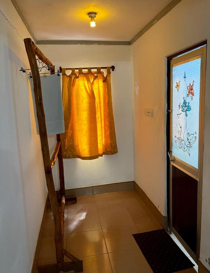 New Roy Guest House Калкуда Экстерьер фото
