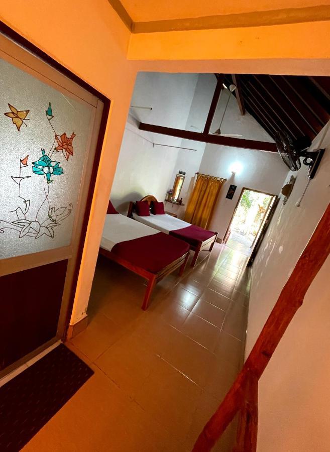 New Roy Guest House Калкуда Экстерьер фото